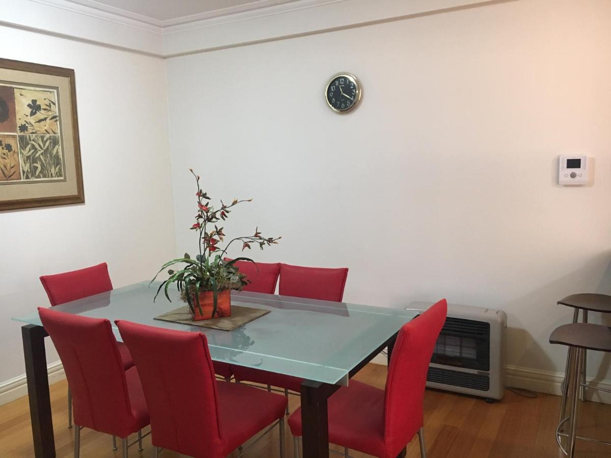 West End Apartments Fremantle Bagian luar foto