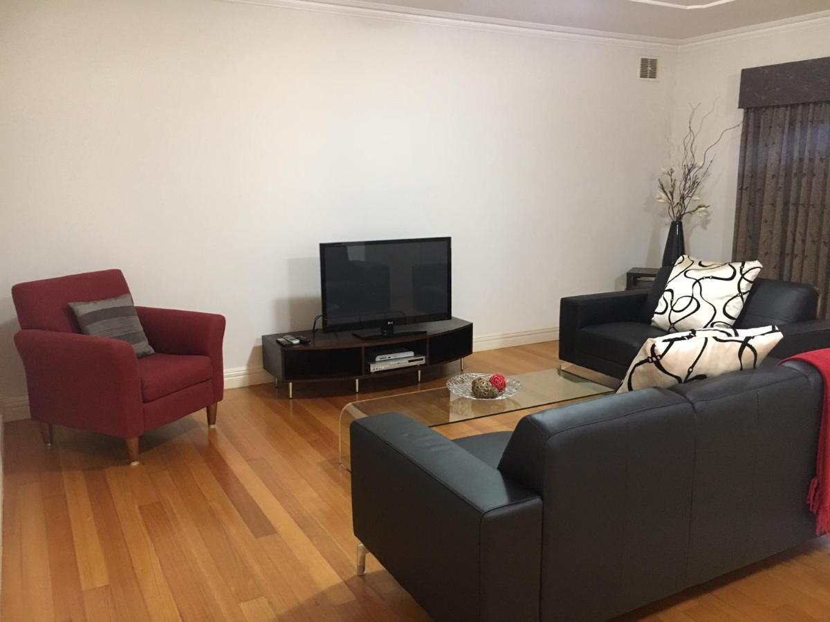West End Apartments Fremantle Bagian luar foto