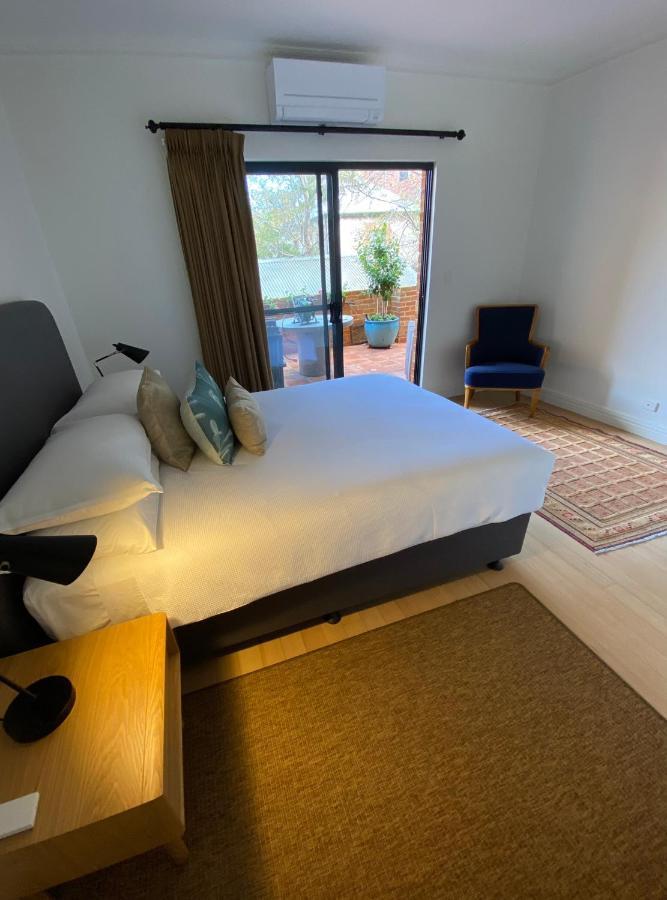 West End Apartments Fremantle Bagian luar foto