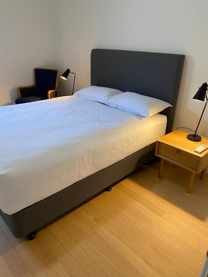 West End Apartments Fremantle Bagian luar foto